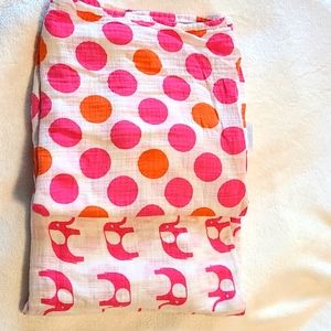JuDanzy Muslin Baby Swaddles Elephants Dots set of 2